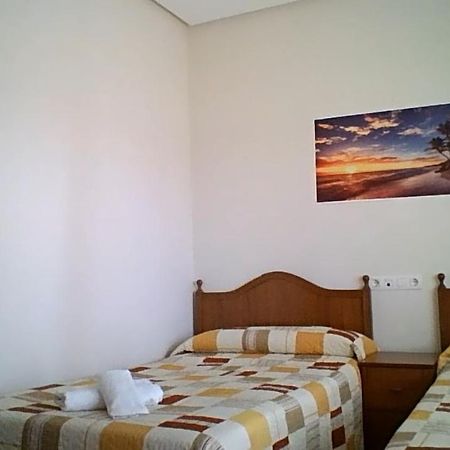 Hostal Restaurante Galicia Villardefrades Exterior photo