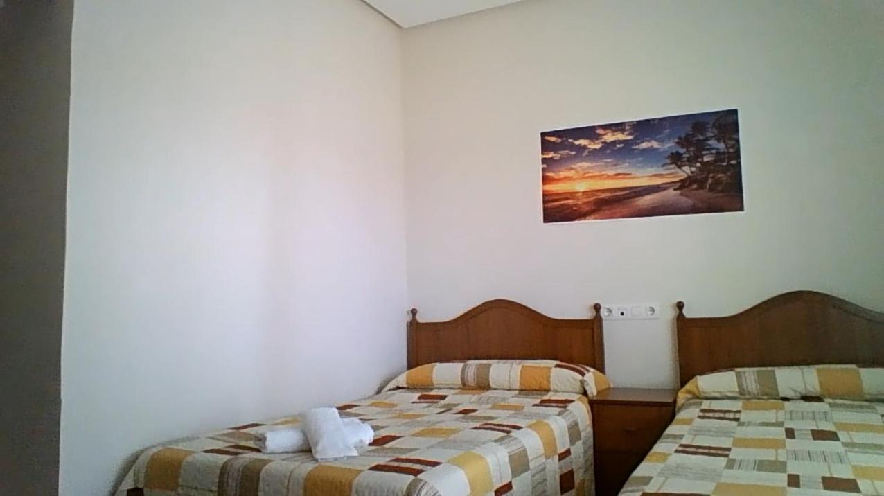 Hostal Restaurante Galicia Villardefrades Exterior photo